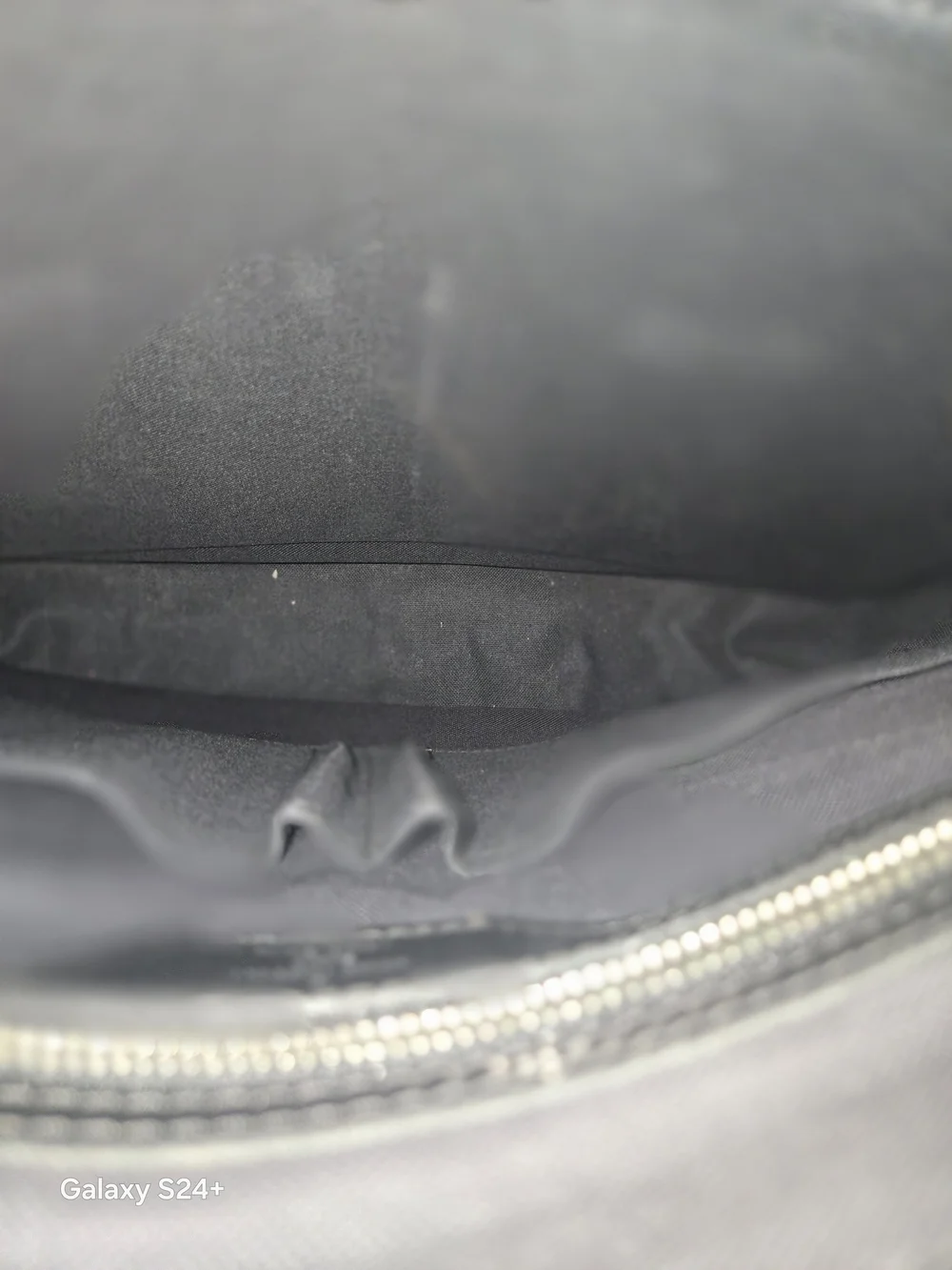 Title: Louis Vuitton District MM Damier Graphite Messenger Crossbody Bag